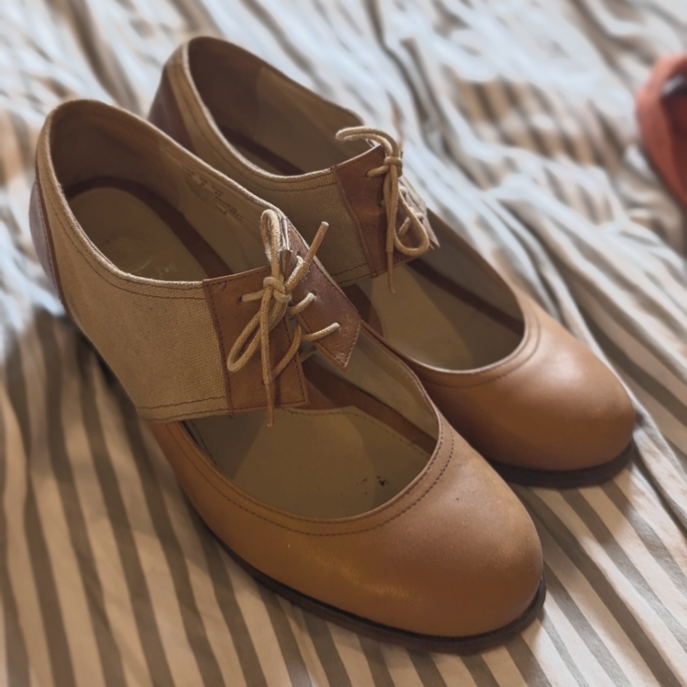 Samantha Pleet retro oxfords size 10/42